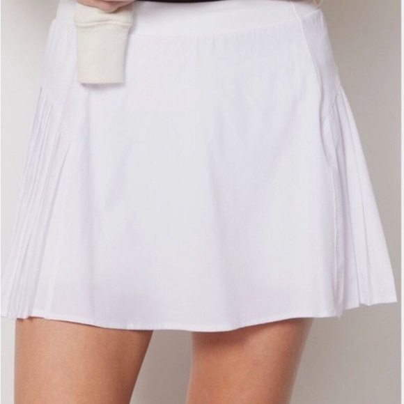 Spanx Elegant White Pleated Skirt - Picture 16 of 16